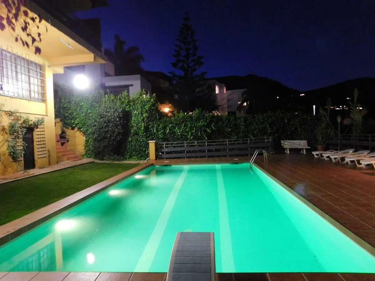 Holiday Home Passeig De Can Sole 卡斯特尔德费尔斯 0*,