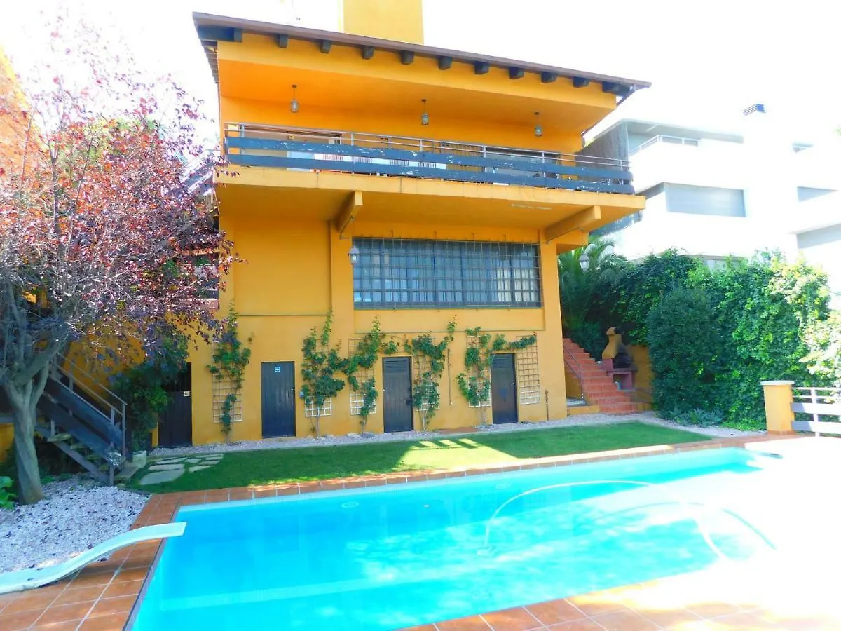 Holiday Home Passeig De Can Sole カステルデフェルス 0*,  スペイン