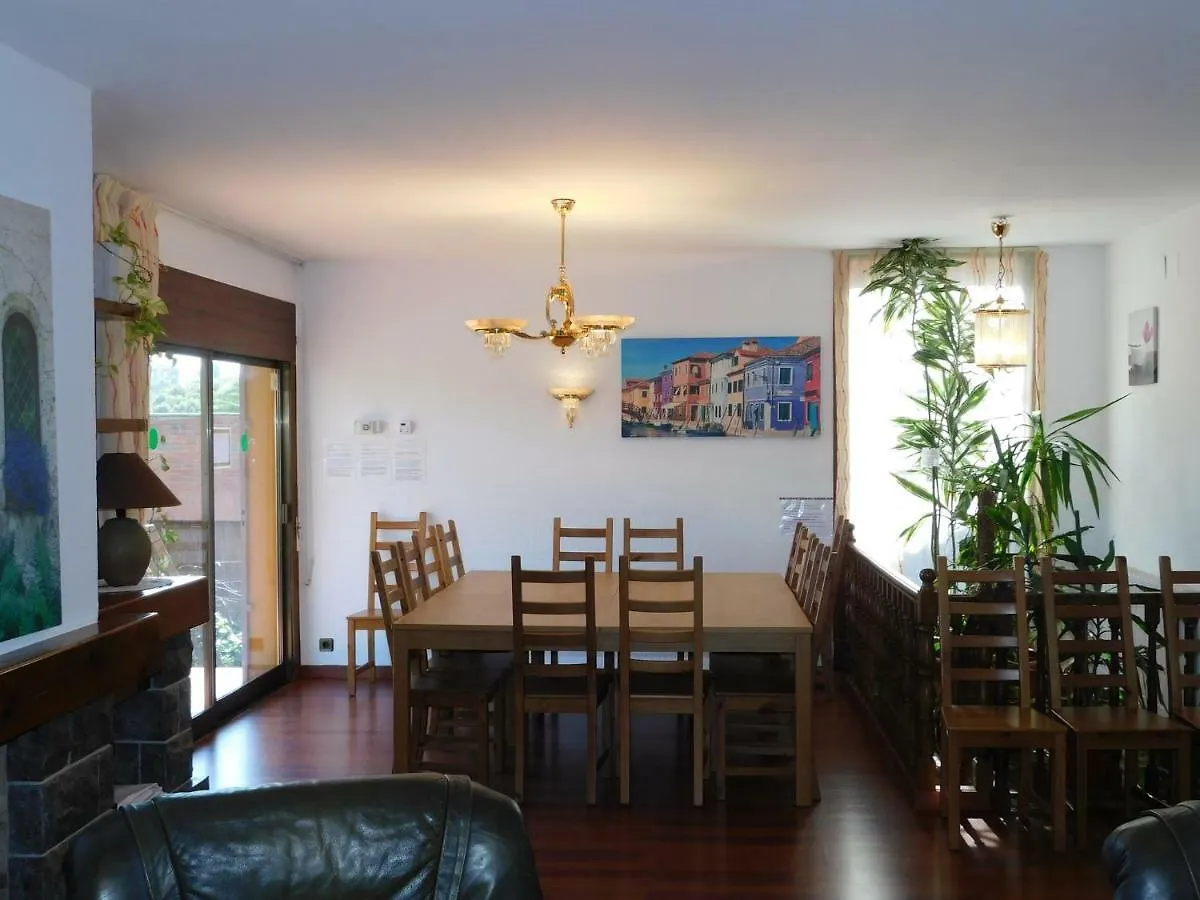 Holiday Home Passeig De Can Sole カステルデフェルス