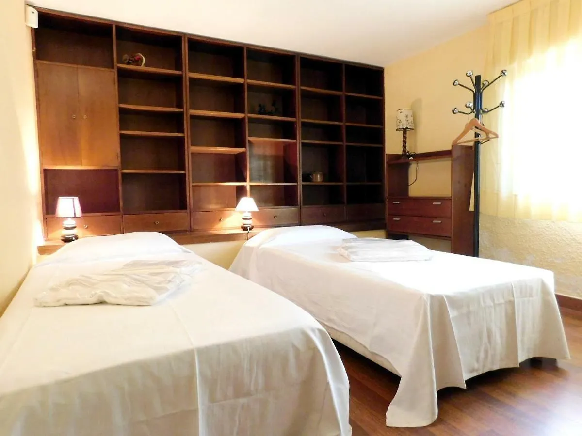 Holiday Home Passeig De Can Sole カステルデフェルス 0*,  スペイン