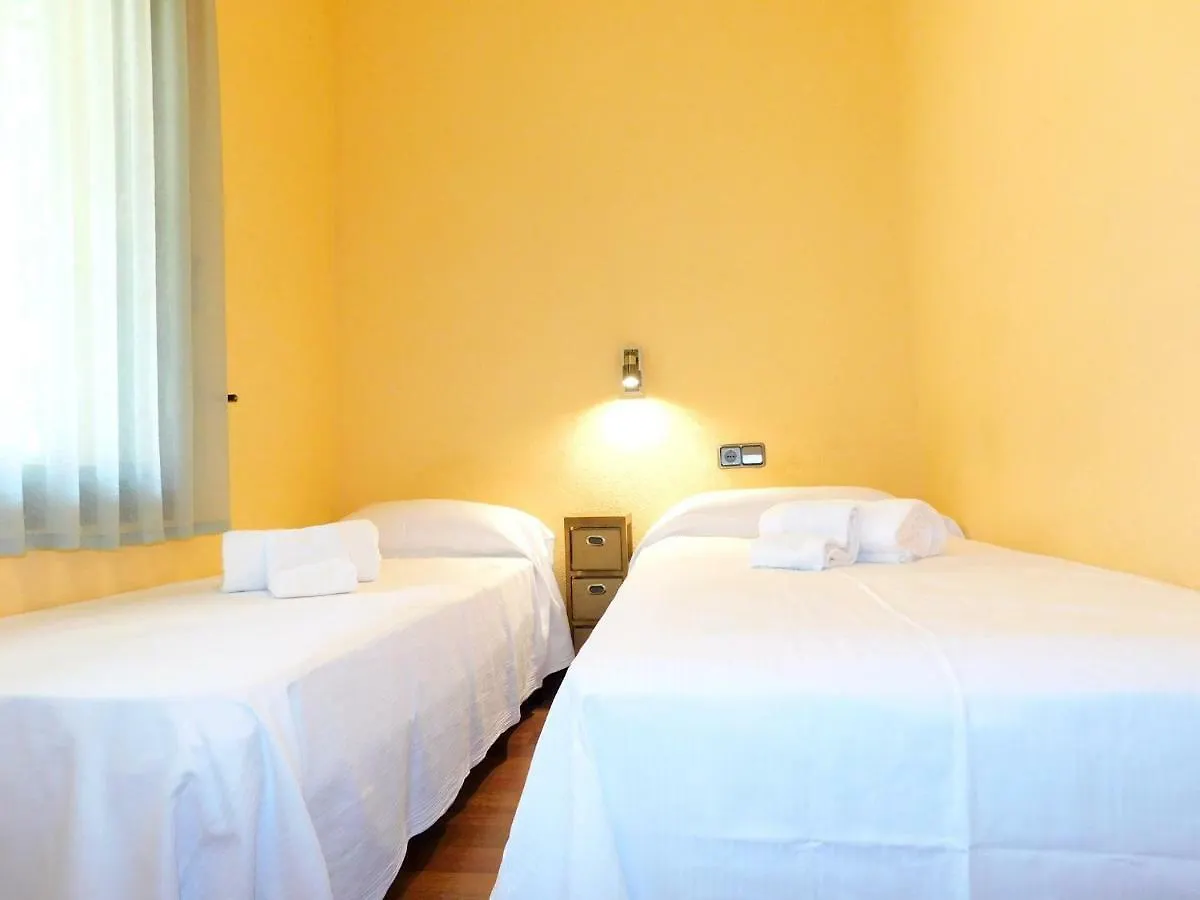 Holiday Home Passeig De Can Sole カステルデフェルス